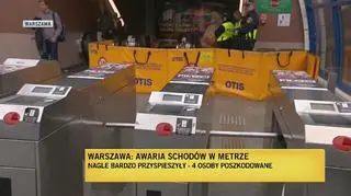 Schody w metrze gwałtownie przyspieszyły