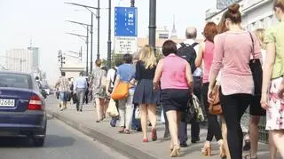 Tramwaje stanęły na moście Poniatowskiego