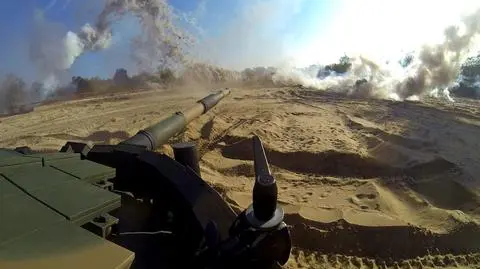 Poczuj się jak czołgista. Film z pokazowego natarcia