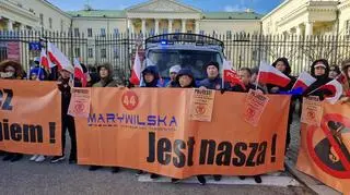 Protest kupców przed ratuszem