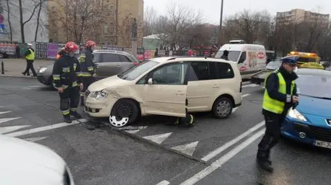 Kolizja trzech aut w Śródmieściu