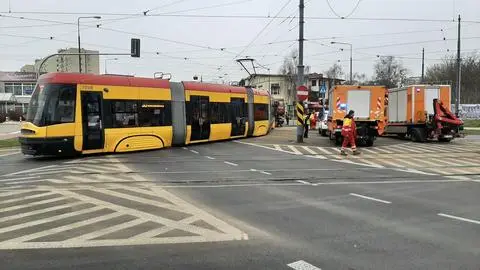 Tramwaj wykoleił się na Chomiczówce 