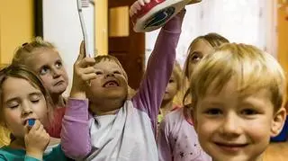 Jak prawidłowo dbać o zęby dziecka?