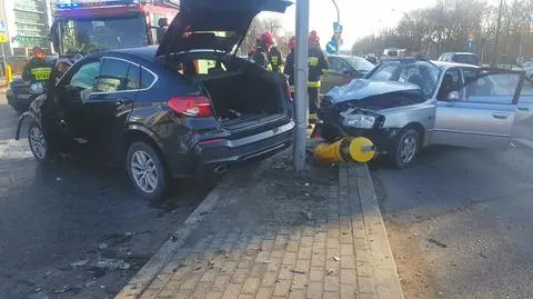 Zderzenie na Puławskiej. Jedna osoba ranna