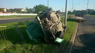 Kierowcę z urazem głowy zabrało pogotowie