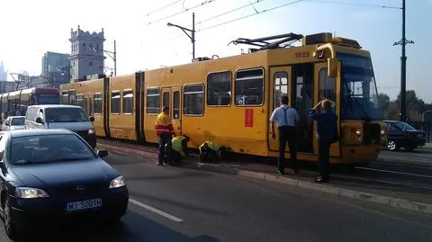 Awaria linii "25" na moście Poniatowskiego