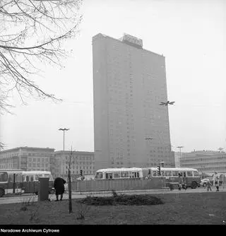 Hotel Forum w Warszawie (1974)