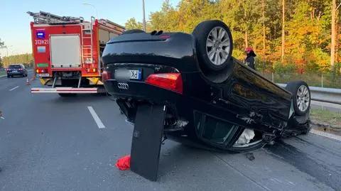 Dachował po zderzeniu z ciężarówką