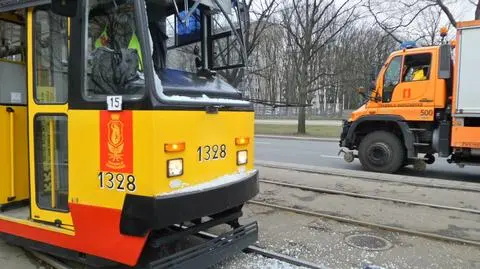 Tramwaje stały w centrum po awarii sieci trakcyjnej 