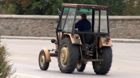 Pijany traktorzysta zderzył się czołowo z ciężarówką