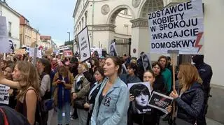 Protest w Warszawie po śmierci ciężarnej Doroty