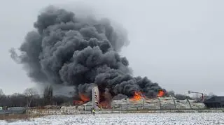 Pożar hali produkcyjnej w Umiastowie