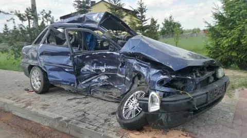 Wypadek pod Wołominem. Pięć osób rannych, dwie zabrało LPR