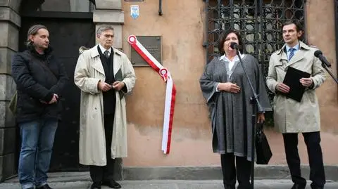 Tu mieszkał wielki aktor. Tablica dla Łomnickiego