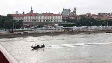 Służby na Wiśle. Motorówki i pontony