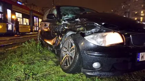 Nowodwory. Auto zderzyło się z tramwajem 