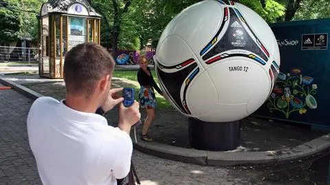 Warszawa za płotem, Lwów bez zasieków