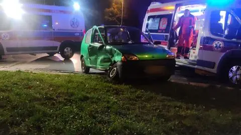 Wypadek na Mokotowie. Dwie nastolatki trafiły do szpitala