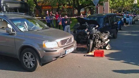 Motocykl, volvo i citroen zderzyły się na Mokotowie