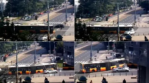 Czołowe zderzenie autobusów. Kamera zarejestrowała wypadek