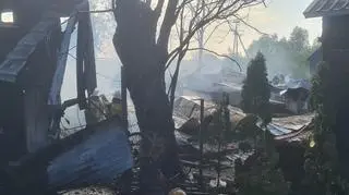 Pożar budynków gospodarczych w Szczypiornie