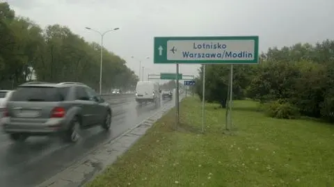 Zainstalowali w końcu znaki kierujące na lotnisko