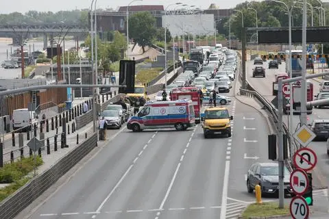 Utrudnienia na Wisłostradzie po kolizji czterech aut