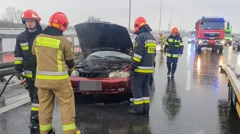 Pożar auta na Moście Południowym