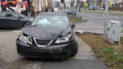 Nie ustąpiła pierwszeństwa. 250 zł mandatu dla kierującej mitsubishi