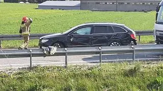 Jedno auto wylądowało na dachu drugiego