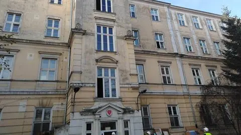 Ruszył remont w Szpitalu Praskim. Szykują wnętrza pod ośrodek dla bezdomnych i uzależnionych