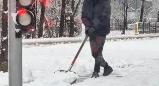 Intensywne opady śniegu w stolicy