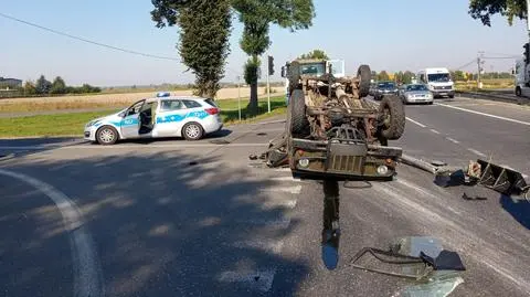 Wypadek wojskowego pojazdu na DK7