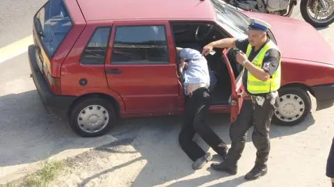 Zasnął za kierownicą na Trasie AK. "Był pijany w sztok"