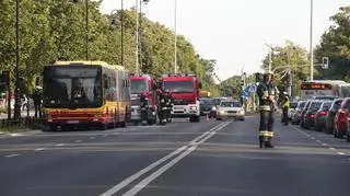 Pożar autobusu w Al. Ujazdowskich