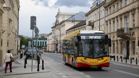 W sobotę przemarsze i manifestacje w centrum. Będą objazdy komunikacji miejskiej