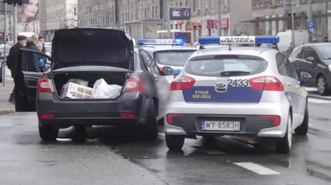 Zderzenie w alei "Solidarności". "Jedna osoba w szpitalu"