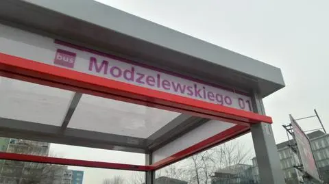 Ulice zdekomunizowane, przystanki po staremu. "Wprowadzają w błąd"