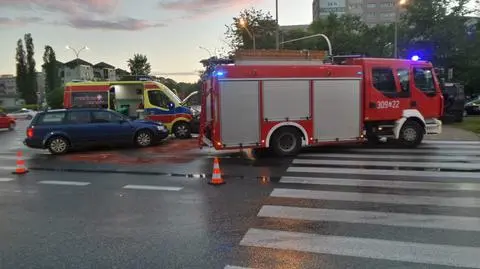 Kolizja karetki na skrzyżowaniu