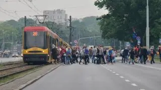 Ciężarówka zablokowała tramwaje