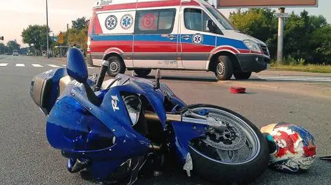 Nie zdążył przed motocyklem. Wypadek na Modlińskiej