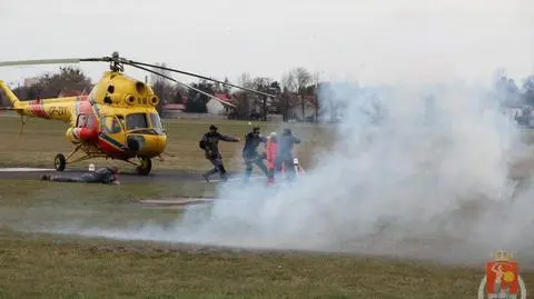 Terrorysta uprowadził helikopter: ćwiczenia służb przed Euro