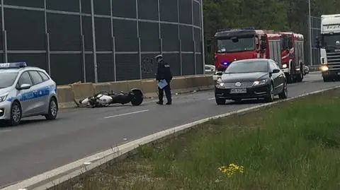 Motocyklista zderzył się z dwoma autami