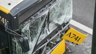 Zderzenie autobusów na Trasie Łazienkowskiej 