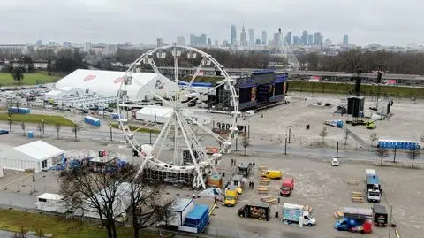 Przygotowania do 32. Finału WOŚP na błoniach Stadionu Narodowego