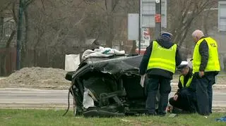 Auto uderzyło w słup