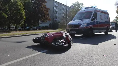 Motocyklista ranny po zderzeniu z toyotą