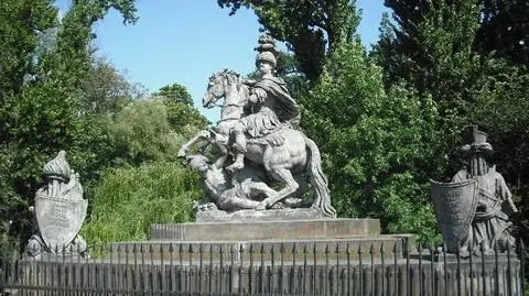 Sobieski do czyszczenia, most do wymiany
