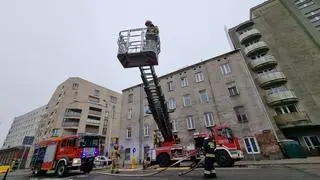 Pożar przy skrzyżowaniu ulic Mińskiej i Chodakowskiej