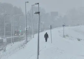 Intensywne opady śniegu w stolicy